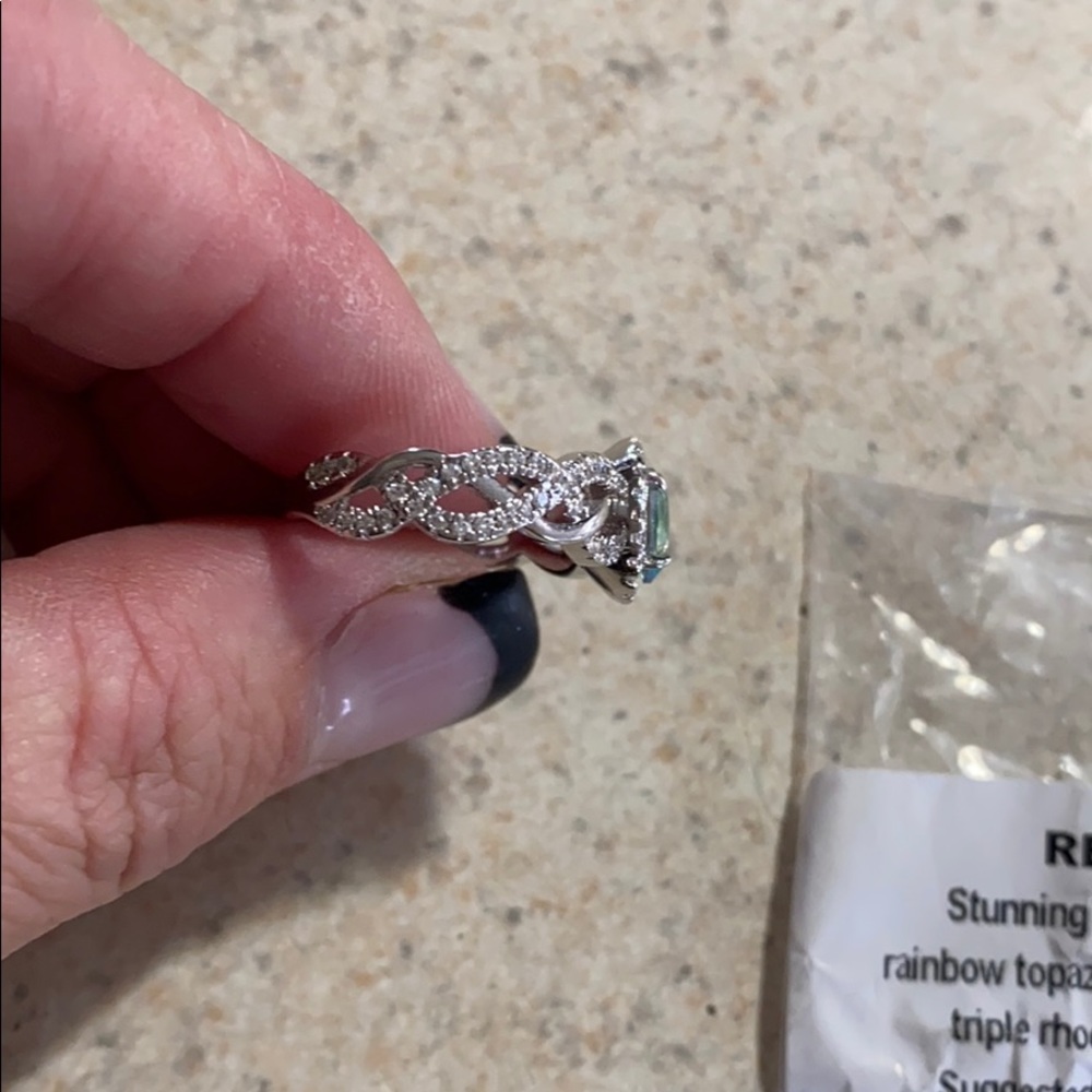 Ring - Picture 3 of 3